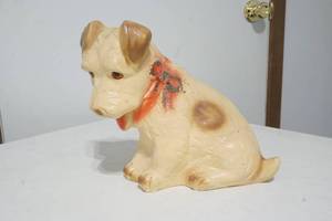 lot 226 image: chalkware Scottie Terrier