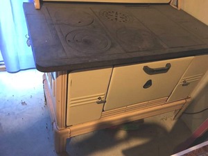 lot 160 image: cook stove