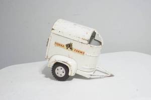 lot 241 image: Tonka trailer