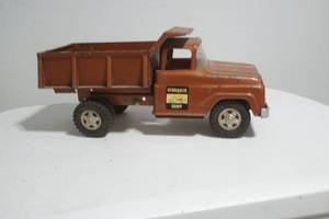 lot 264 image: tonka truck