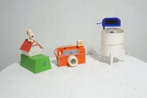 lot 268 image: Fisher Price toys