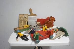 lot 270 image: wood toys