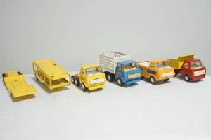 lot 273 image: Tonka trucks
