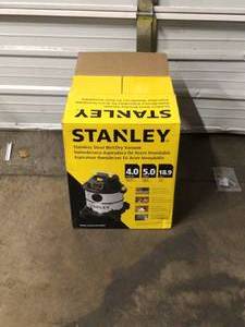 Stanley 5 Gal. 4.0 Peak HP WetDry Vac Customer Return