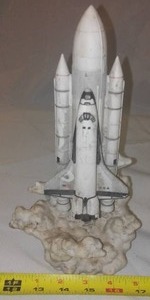 lot 411 image: NASA Space Shuttle - Franklin Mint