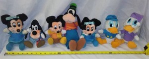 lot 464 image: Disney Collectible Stuffed Toys, Mickey, Minnie, Donald, Goofy, Pluto & More