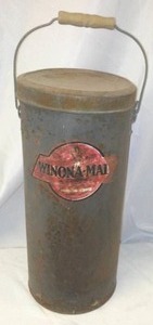 lot 476 image: Winona Made Metal Can and Lid.