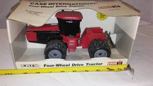 lot 481 image: Case International Four - Wheel Drive Tractor.
