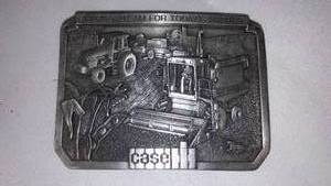 lot 491 image: Case I.H. Belt Buckle 1985