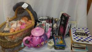 lot 521 image: Misc. Cookbooks, Decor From France & More.