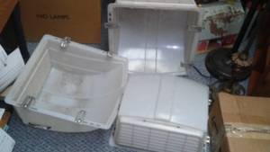 lot 531 image: 3 Camco Trailer Roof Vents - New