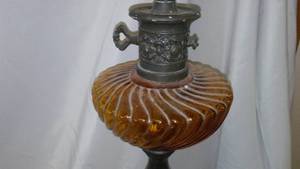 lot 583 image: Vintage- Table Lamp - Working