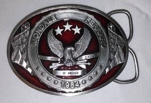 lot 636 image: Mondale Ferraro 1984 BELT BUCKLE