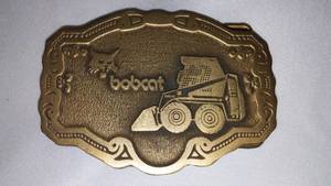 lot 639 image: Bobcat BELT BUCKLE Melroe Of N.D.