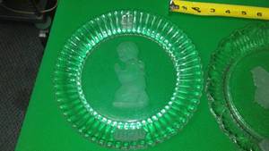lot 541 image: Glass Plates & Figurines
