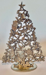 lot 57 image: Original Seagull Pewter Holiday Themed Decor
