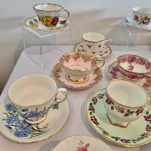 lot 74 image: Tea Party Time