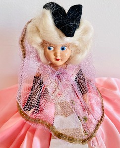 lot 93 image: Two Darling Vintage Dolls