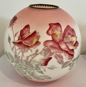 lot 89 image: Vintage Lamp Parts
