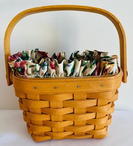 lot 97 image: 4 Longaberger Baskets with Floral Fabric Inserts