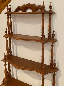 lot 13 image: Victorian Wooden Decorative Shelf