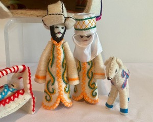 lot 39 image: Cute Ethnic House, People and Animal Figurines