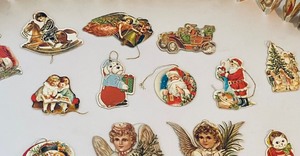 lot 136 image: Vintage Cardboard Ornaments