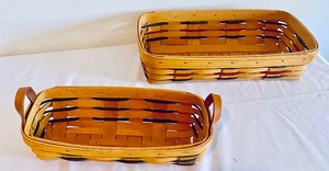lot 144 image: 3 Longaberger Baskets including Longaberger 1993 Bee Basket