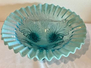 lot 7 image: Vintage Opalescent Crimped Footed Candy Bowl