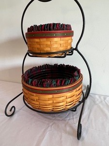 lot 12 image: Longaberger Snowman Metal Basket Holder with Two Baskets