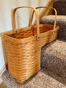 lot 155 image: Longaberger Stair Basket