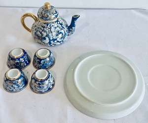 lot 212 image: Petite Blue Floral Tea Set