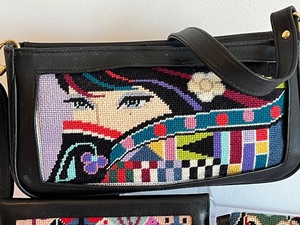 lot 330 image: Vintage Embroidered Handbag by Lees Needle Art with Coordinating Wallet