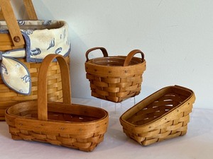 lot 326 image: Variety of Longaberger Baskets including Miniature Baskets