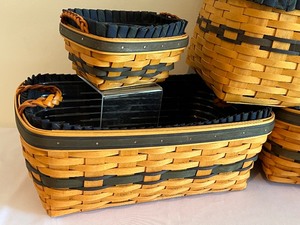 lot 325 image: Collection of Four Beautiful Longaberger Baskets