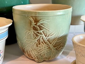 lot 314 image: Vintage McCoy Planter and Additional Decorative Planters