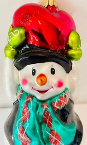lot 279 image: Christopher Radko Snow Love Ornament with Tag