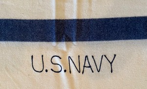 lot 285 image: Vintage U.S. Navy Wool Blanket