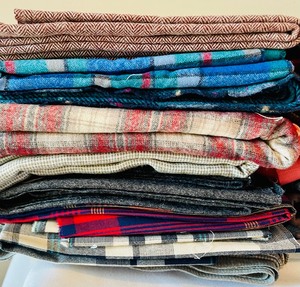 lot 288 image: Fun Fabric