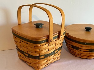 lot 389 image: Two Longaberger Baskets with Wooden Lids including a Longaberger Peppermint Basket