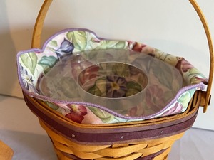 lot 390 image: Three Longaberger Baskets including a Dresden Tour Basket 199 Edition