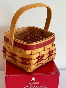 lot 402 image: Longaberger 2000 Tree Trimming Let it Snow Basket with Box