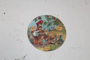 lot 501 image: 12 Cartoon Painted Record Album Wall Art