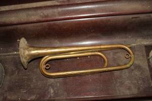 lot 528 image: Brass Horn