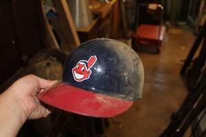 lot 532 image: Cleveland Indians Plastic Baseball Collectible Helmet