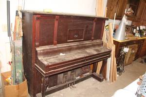 lot 527 image: Clarendon Player Piano