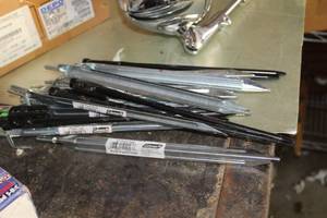 lot 602 image: Lot of  Coleman 12 Assorted Tent Stakes