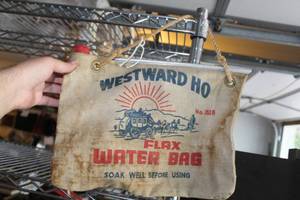 lot 607 image: Vintage No. 1528 Westward Ho Flax Water Bag