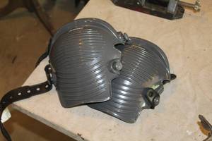 lot 649 image: Lot of (1 Pair) Husky Knee Pads