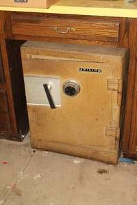 lot 521 image: Meilink Combination Safe